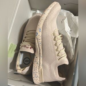 APL Techloom Breeze Women's Running Shoes